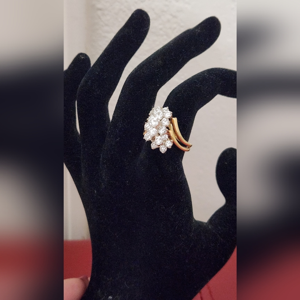 Diamon 19 Diamonds 18k  Gold Cluster Ring